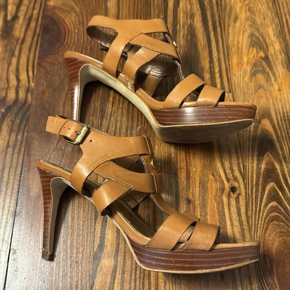Marc Fisher 4” Brown Leather Sandal Heels Size 6.5 M - Picture 2 of 7